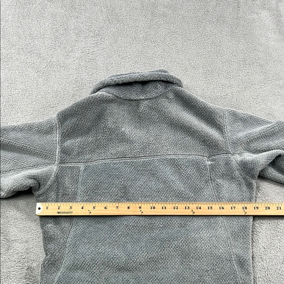 Patagonia M Women's‎ Gray and Purple Re Tool T Snap Fleece Pullover - Picture 9 of 10